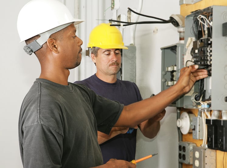 Temporary Electricians vs Direct Hires 2