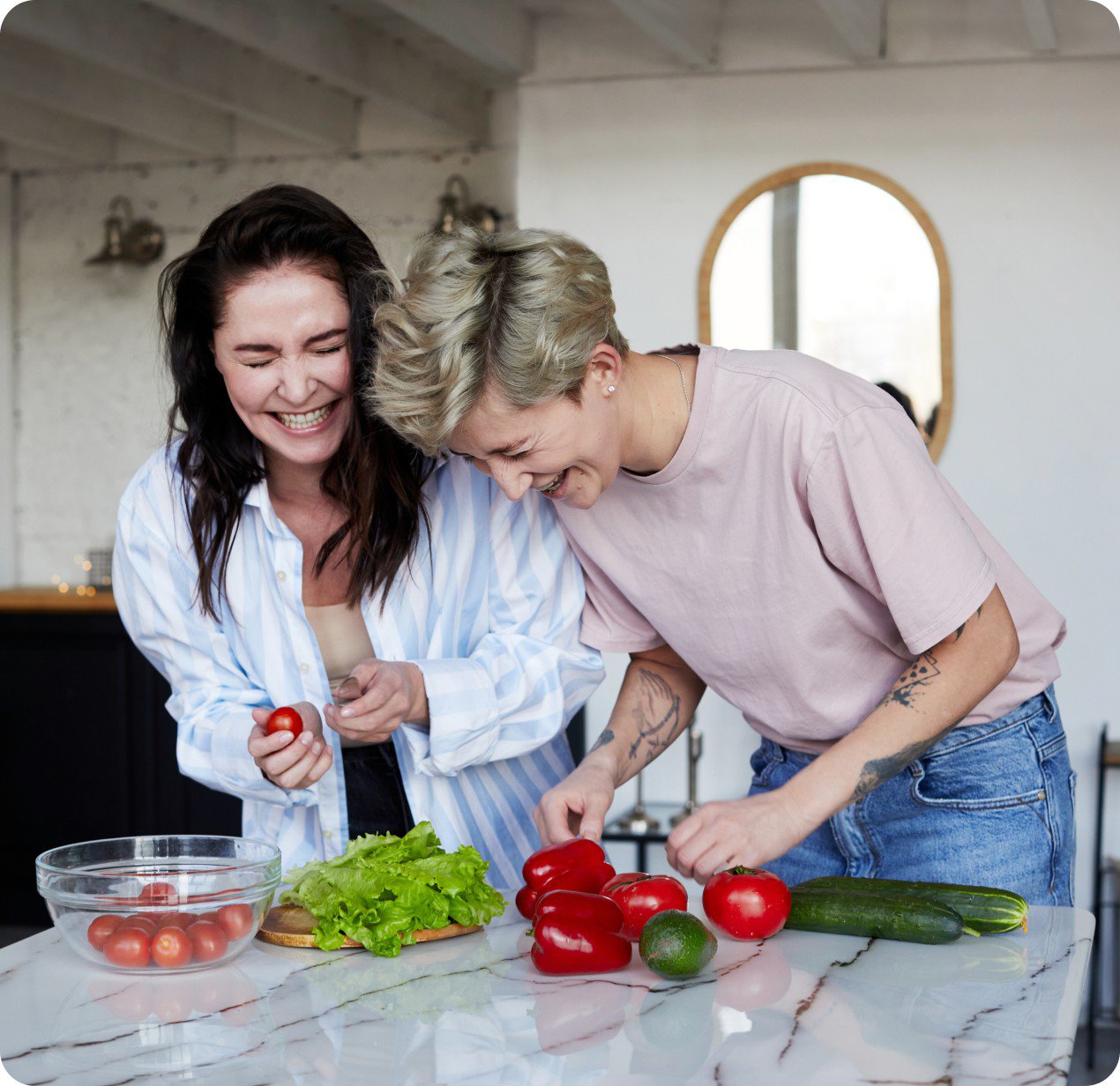 happy-girlfriends-preparing-healthy-lunch-2022-09-19-21-40-00-utc 1